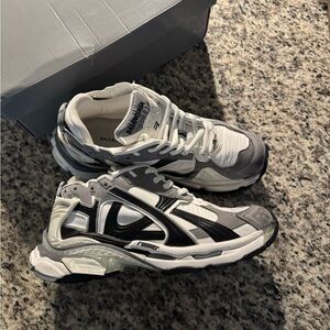 Balenciaga - Runner Nylon & Suede-Like Grey / White / Black Low Top Sneakers